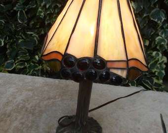 Vintage Antique Victorian Stained Glass Table Lamp 9722 G