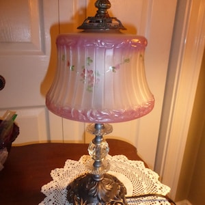 Vintage Antique Victorian Iron Glass Table Boudoir Lamp 120124 P