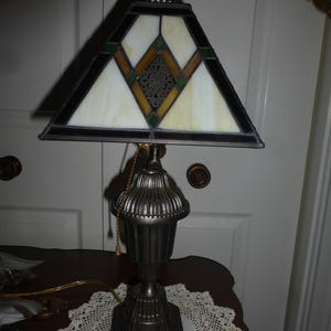 Vintage Antique Victorian Stone Glass Table Lamp 112424 Q