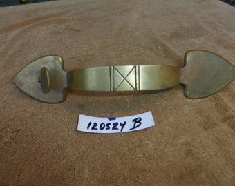 Poignée de porte d'entrée décorative Lg antique en laiton coulé 120524 B vintage