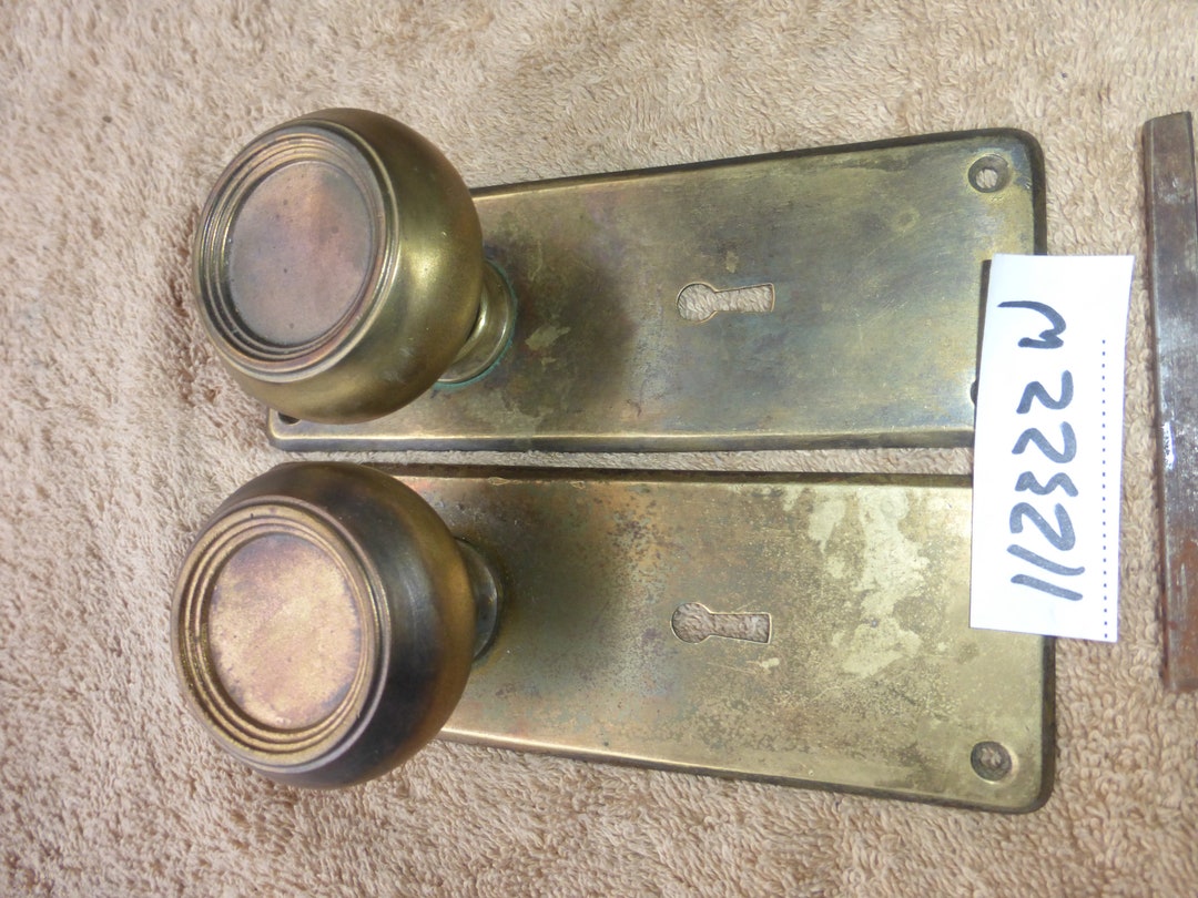 Fresh Look at Vintage Antique 4 Pc Deco Door Hardware Set 112322 W