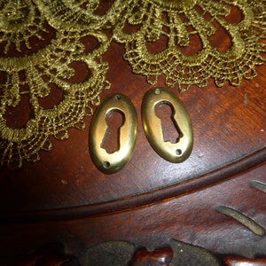 ONE Solid Brass Oval Shaped Keyhole/Keyhole Cover 92620 D