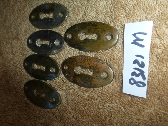 ヴィンテージアンティークオーバル鋳造真鍮キーホールカバー6個 83121