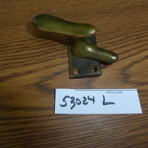 Vintage Antique Cast Brass Finger Loop Casement Window Lock 53024 L