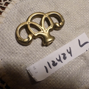 Vintage Antique Ornate Looping Brass Cabinet Drawer Door Pull 112424 L