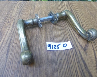 2 poignées de porte vintage en laiton antique 9125O