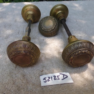 8 Vintage Antique Cast Brass R&E Door Knobs Pulls Handles 52125 D