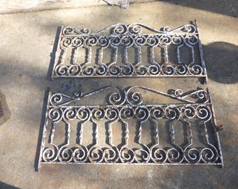 Vintage Antique Rustic Iron Garden Fencing Railing 1.12.25 A