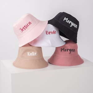 Benutzerdefinierte Bucket Hat, Brautjungfer Geschenk für Hochzeit, Trauzeugin Gunst Bild 1