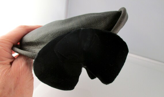 1950s Black velvet and woven vintage hat band. - image 4