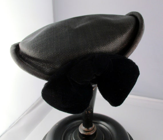 1950s Black velvet and woven vintage hat band. - image 3