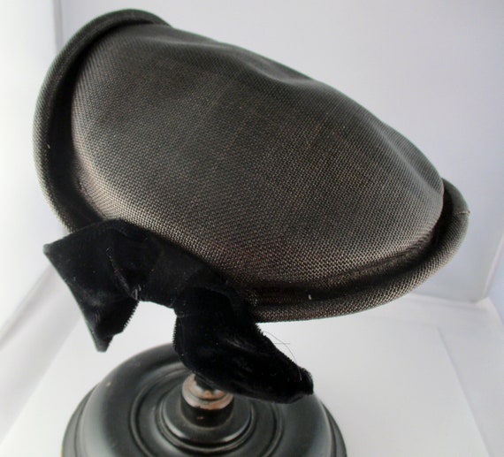 1950s Black velvet and woven vintage hat band. - image 2