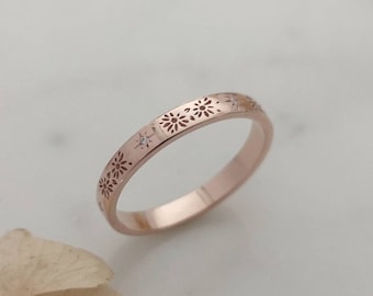 Fede nuziale floreale, fede nuziale con margherita per donna, fede nuziale con margherita, fede nuziale in oro per donna, anello con fiore in oro 14k