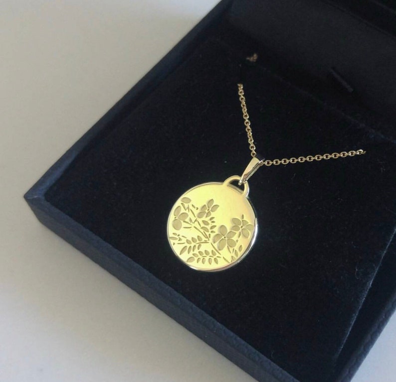 Gold flower pendant, floral necklace, 14K gold necklace for women, vintage style flowers necklace, flowers pendant, unique flower pendant image 2