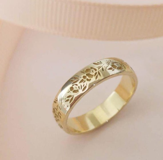 Buy Flower Wedding Band Vintage Style Floral Ring for Women
