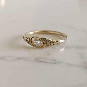 指輪・リング Flower Signet Ring #8470 Flower Signet Ring, Vintage Style Engagement Ring Set