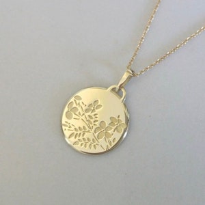 Gold flower pendant, floral necklace, 14K gold necklace for women, vintage style flowers necklace, flowers pendant, unique flower pendant image 1
