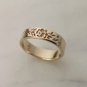 Floral wedding band, 14k gold vintage style flower wedding ring