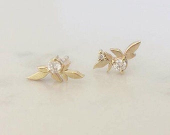 Leaf stud earrings, gold leaves earrings, 14K gold dainty earrings, delicate everyday diamond earrings