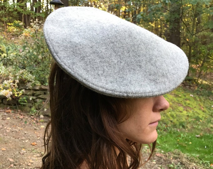 Gray Wool Beret, Unisex Vintage Hat, French Artist