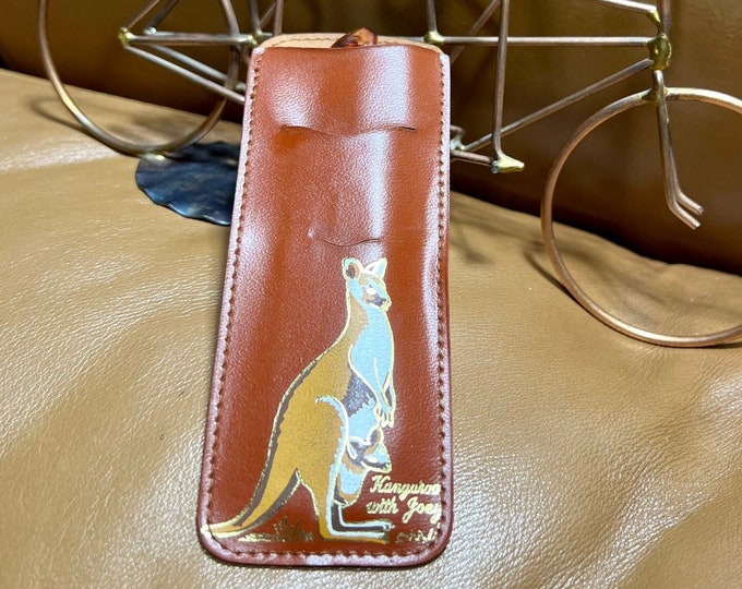 Kangaroo Brush Case, Vintage Souvenir, Joey