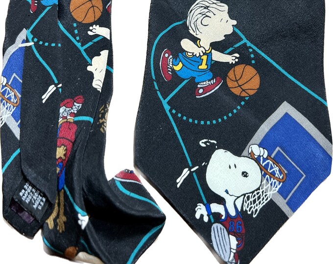 Peanuts Basketball Necktie, Snoopy Charlie Brown and the Gang Tie, Gift for Coach