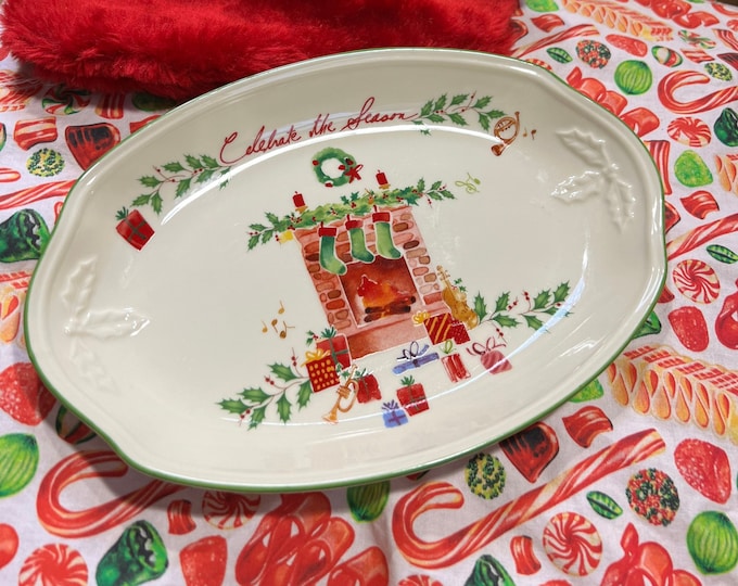 Christmas Holiday Plate, Fireplace and StockingsLenox Celebrate the Season