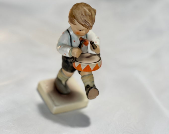 Hummel Drummer Boy Figurine, Collectible Hand Painted Porcelain Statue, Musical Christmas Figure