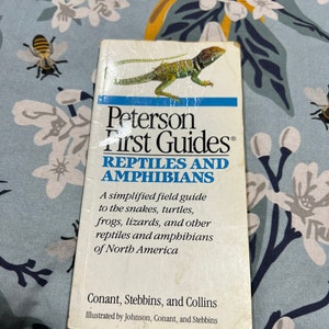 Reptiles and Amphibians Reference Book, Peterson First Guides Paperback