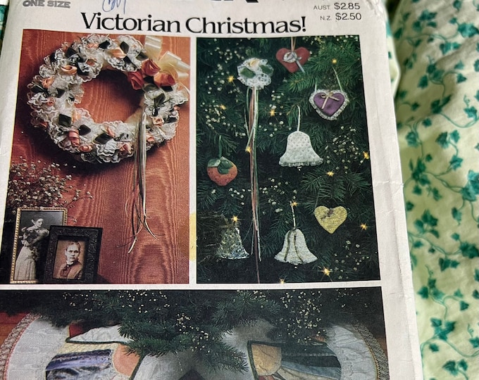 Butterick Victorian Christmas Pattern, Hand Make Ornaments, Sewing Tree Skirt