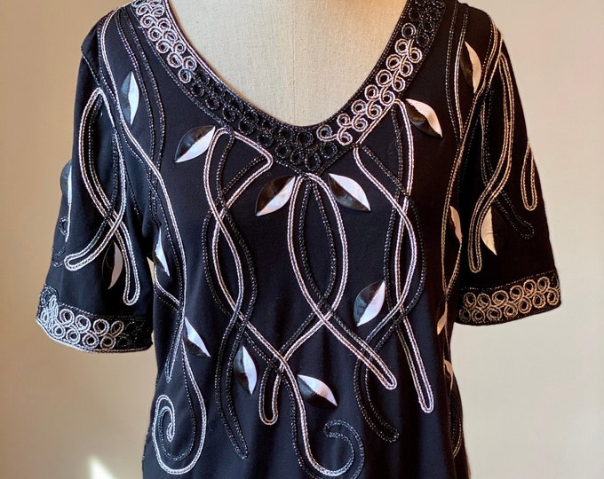 Formal Fashion Top, black and white shirt, geometric print design blouse