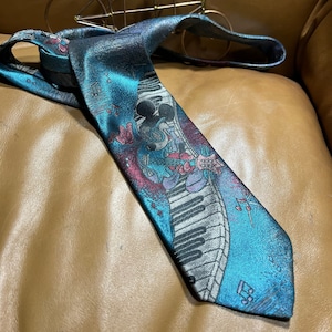 Mickey Mouse Music Necktie, Piano Guitar