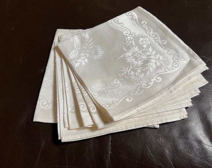 Damask Napkins Off White, Set Of 6 Vintage Table Setting