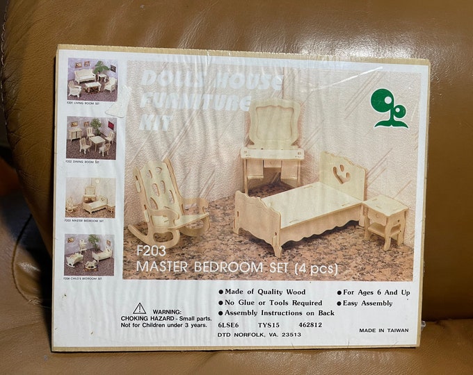 Wood Dollhouse Furniture Kit, Miniature Master Bedroom Set, Handmade Wood Craft