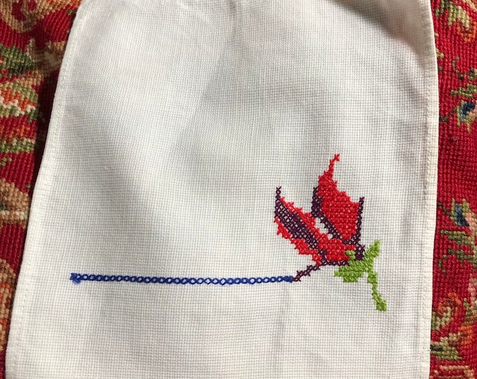 Red Rose Bud Embroidered Napkins, Vintage Handmade Table Linens - Set Of 8 Napkins