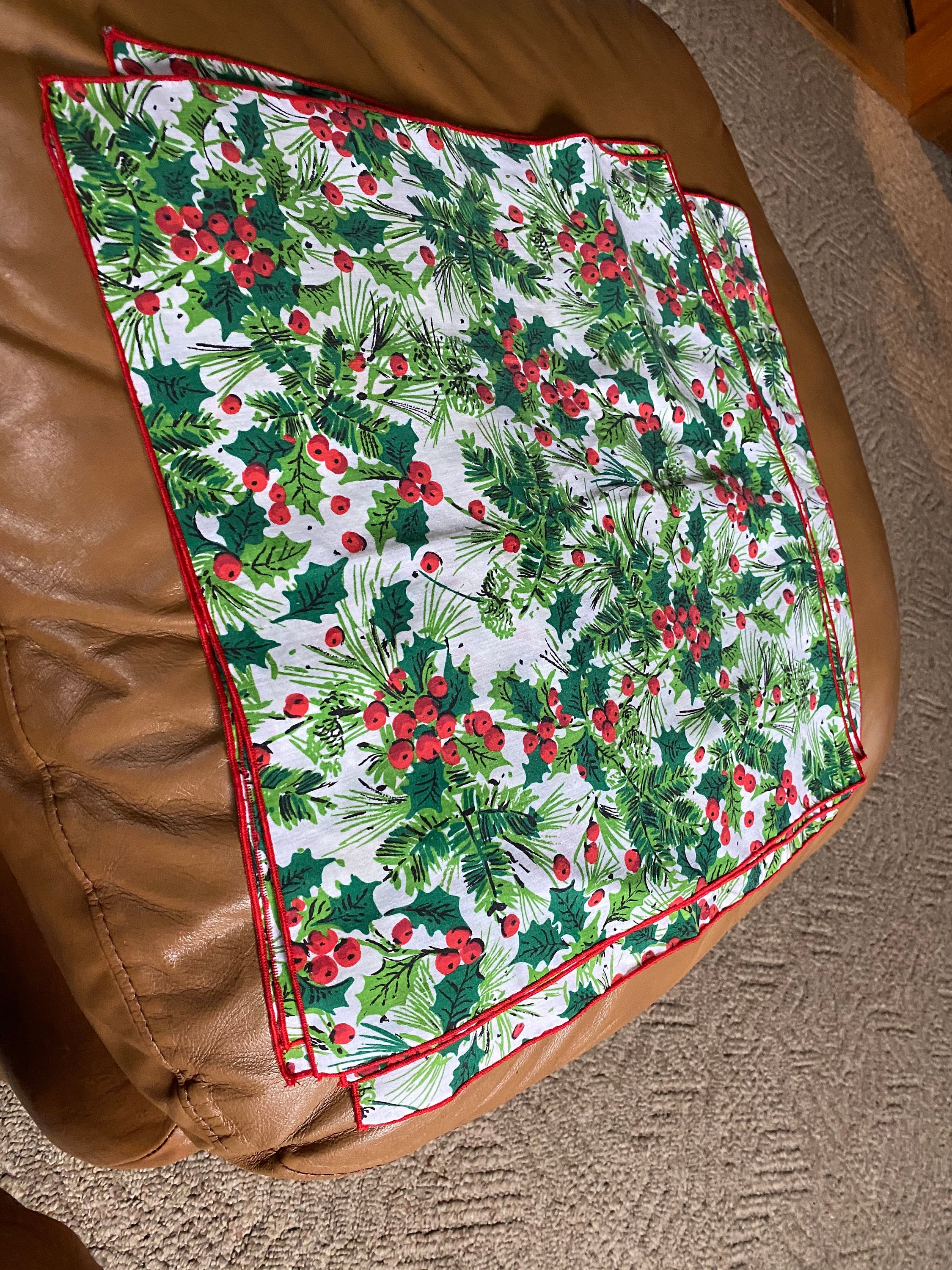 Christmas Holly and Ivy Napkins Vintage Holiday Napkin Set of 6 Red