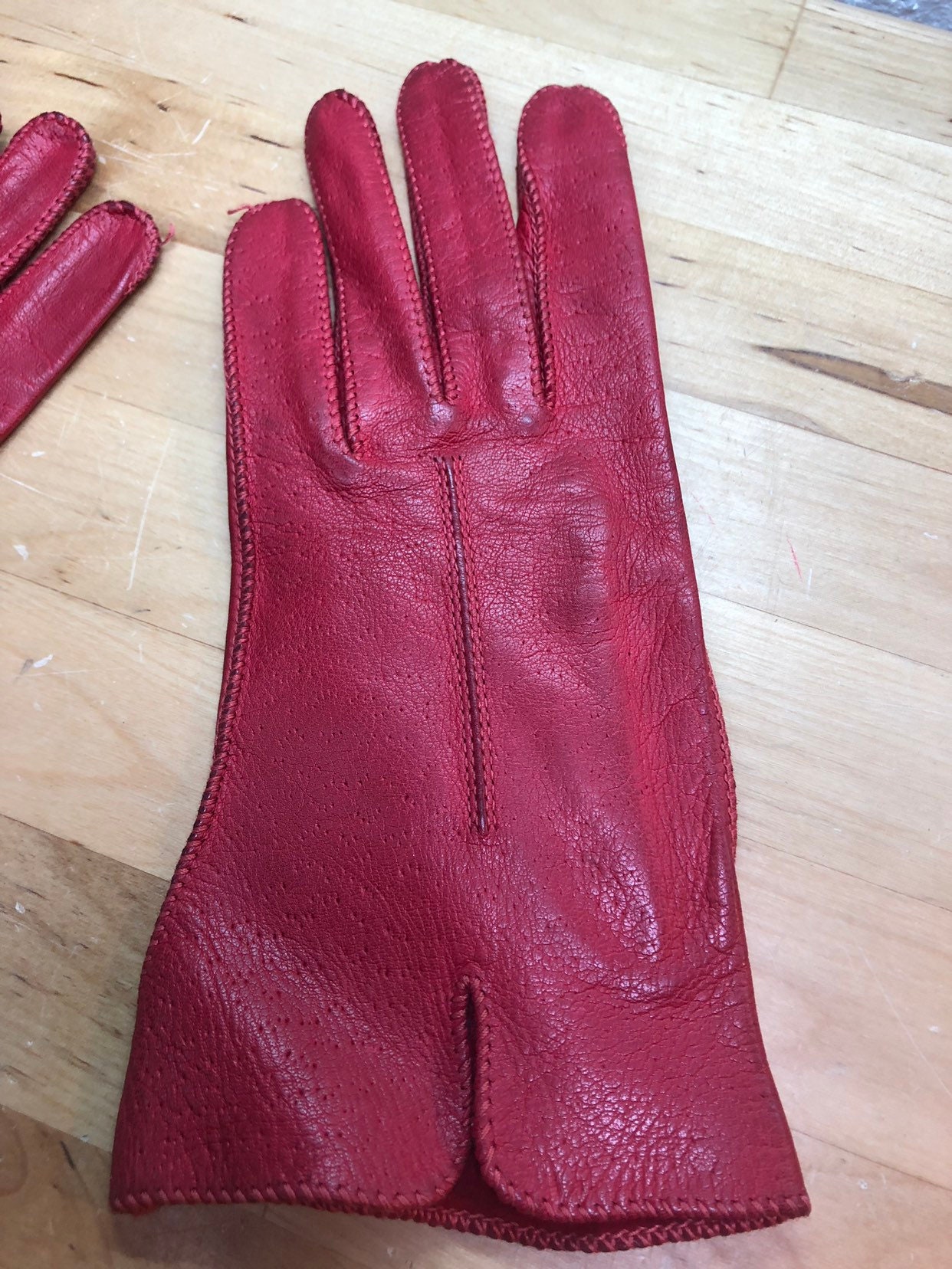 Red Leather Driving Gloves, Vintage Women's Fashion Gloves