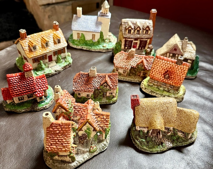 Hand Painted Miniature Houses Figurines Statues Display Lot Felt Bottom