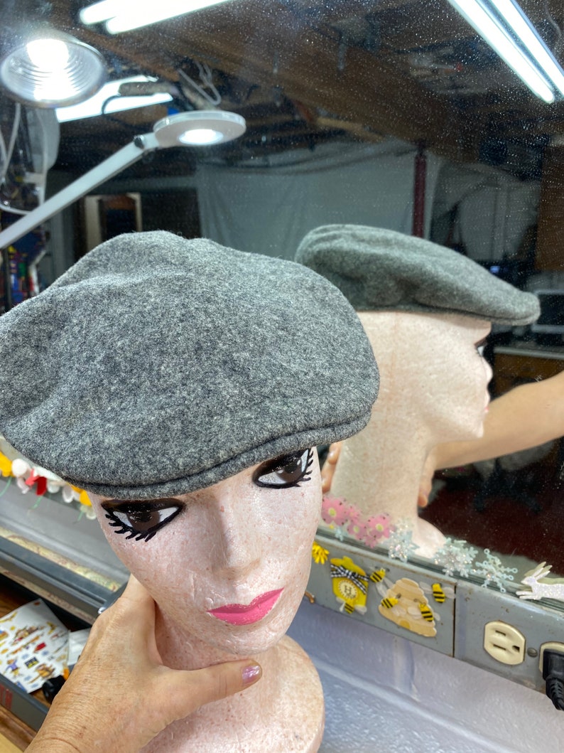 Gray Wool Newsboy Hat, Vintage Kangol Cap, Unisex Fashion image 6