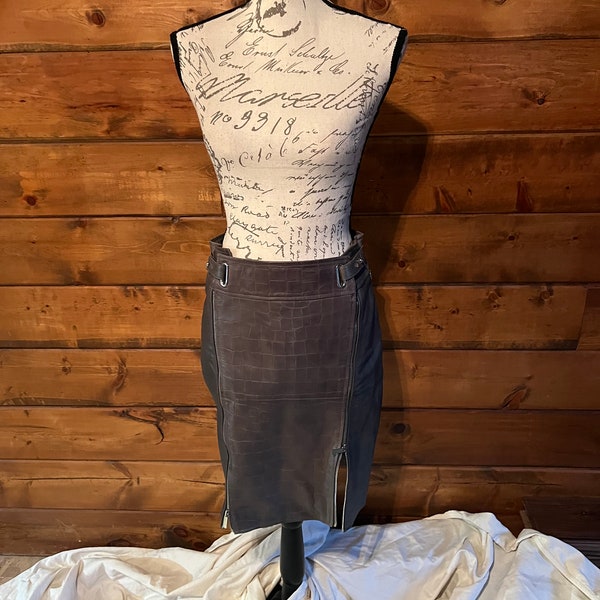 Gray Leather Skirt, Embossed Croc Pattern, Bagatelle Fashion