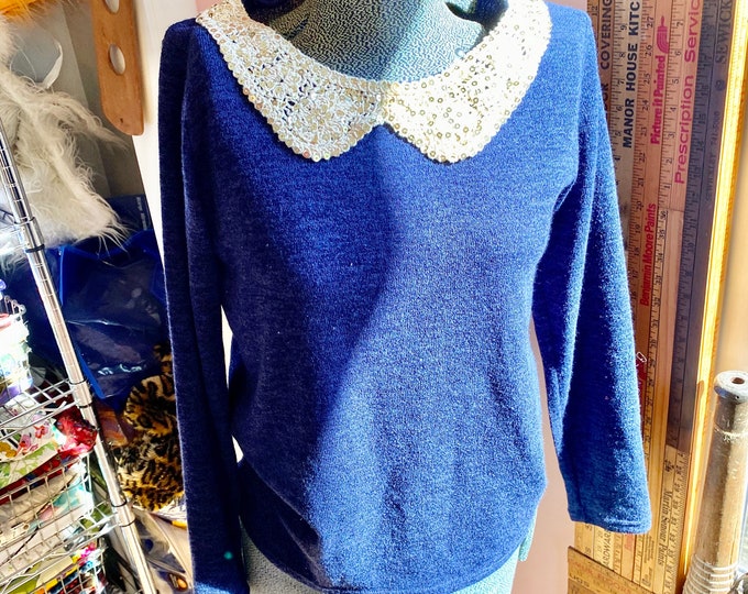 Sequins collar women’s sweater, gold and navy shirt