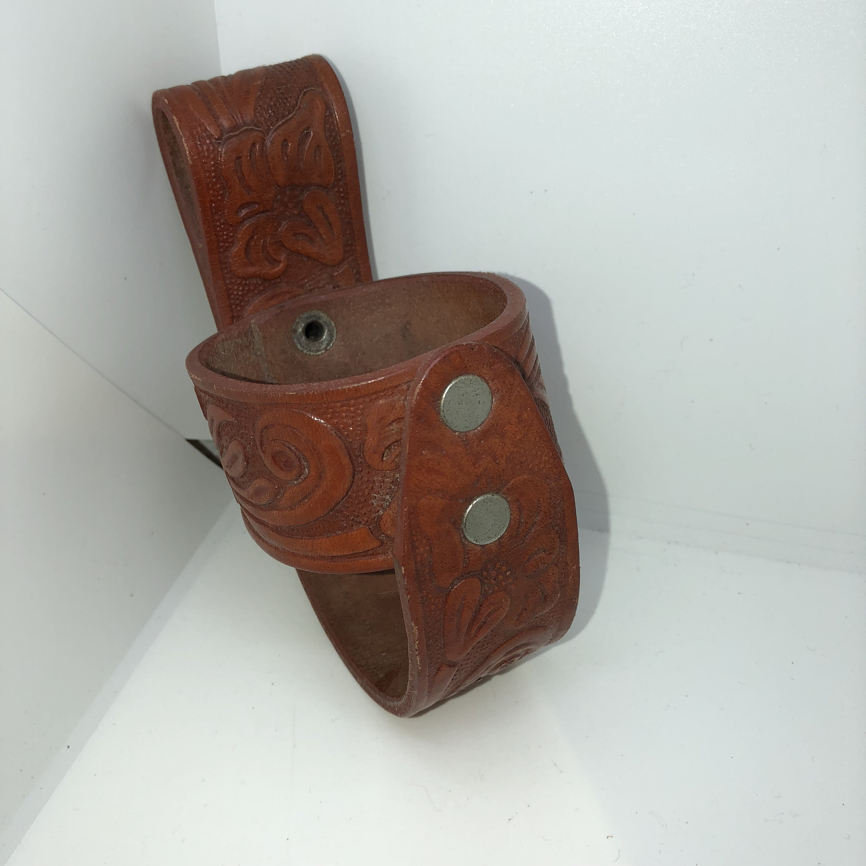 Cup Holder Embossed Leather Drink Holder Belt Drinker Holder Gag Gift Birthday Gift