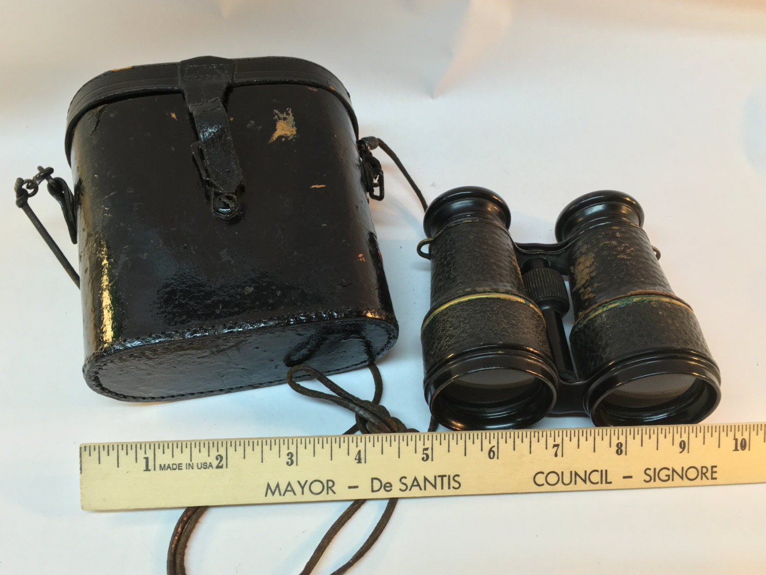 Opera Binoculars with case Vintage