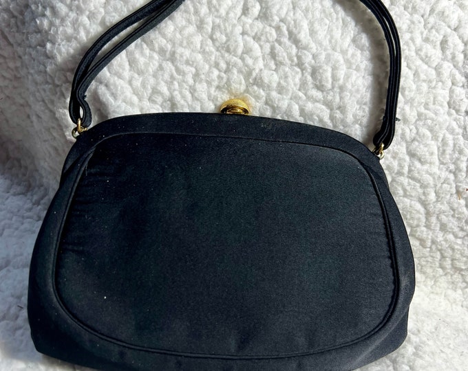 Black Handbag, Vintage Kiss Lock Purse, Formal Fashion