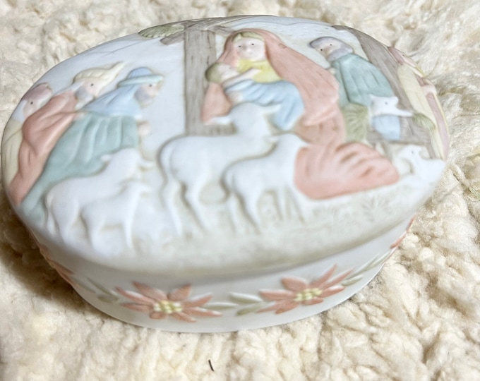 Nativity Scene Treasure Box, Holy Religious Jewelry Box, Christmas Decoration