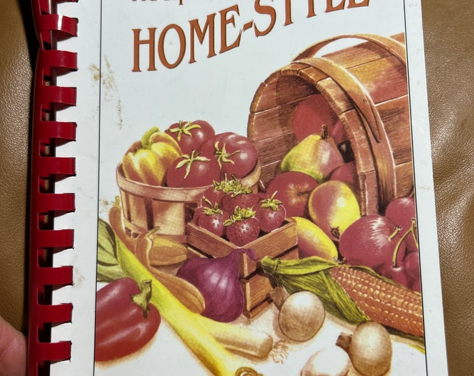 Home Style Vintage Cookbook, Favorite Recipes Cottagecore Kitchen