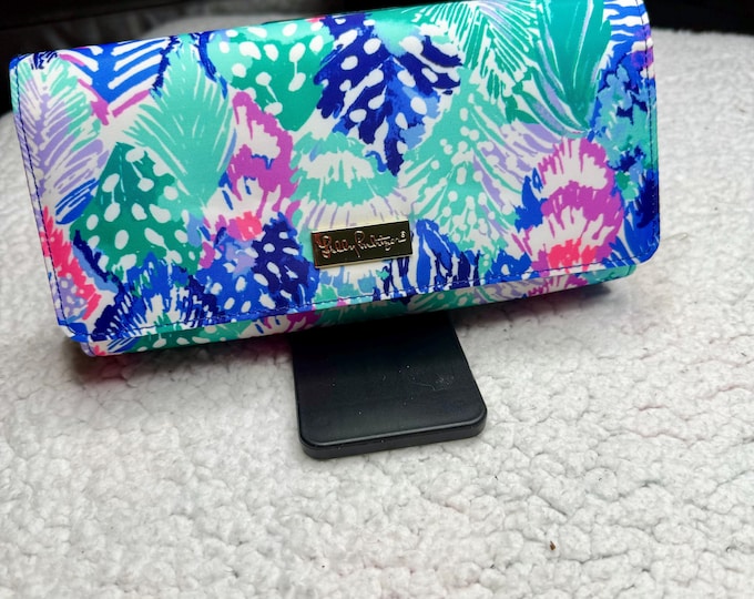 Travel Wallet Clutch Lilly Pulitzer Feathers Hot Pink, Passport Case Beach Theme