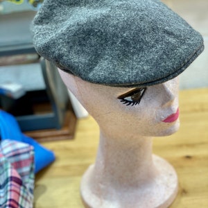 Gray Wool Newsboy Hat, Vintage Kangol Cap, Unisex Fashion image 8