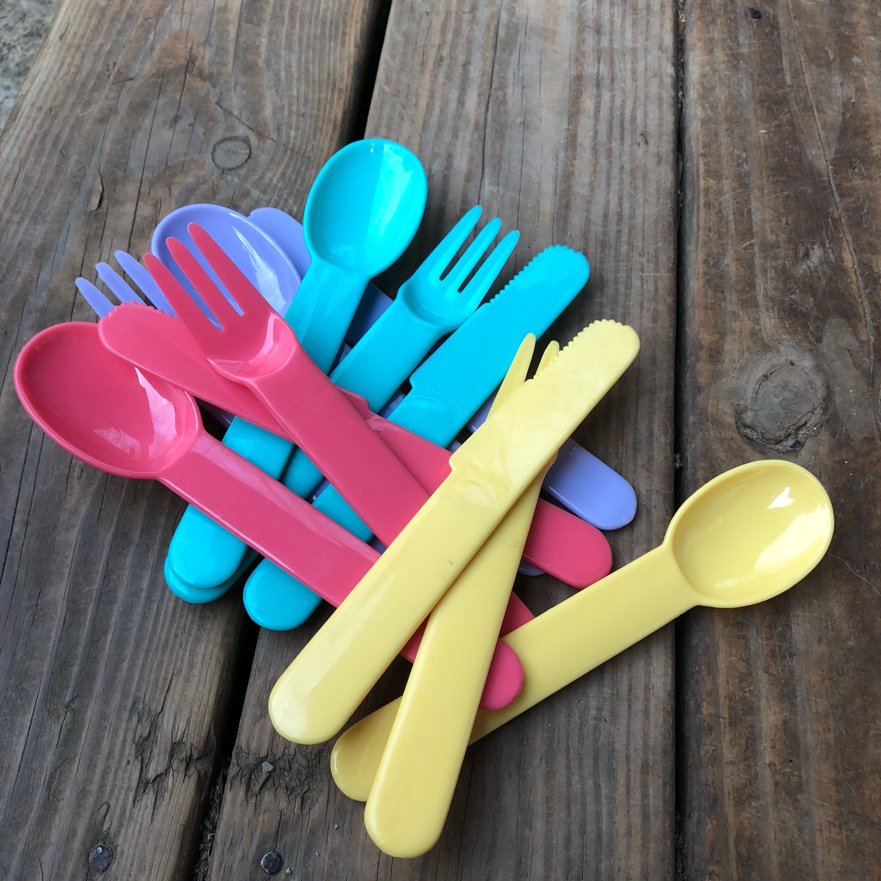 Plastic Picnic Silverware Set Children s Colorful Flatware Plastic Picnic Silverware Set Children s Colorful Flatware
