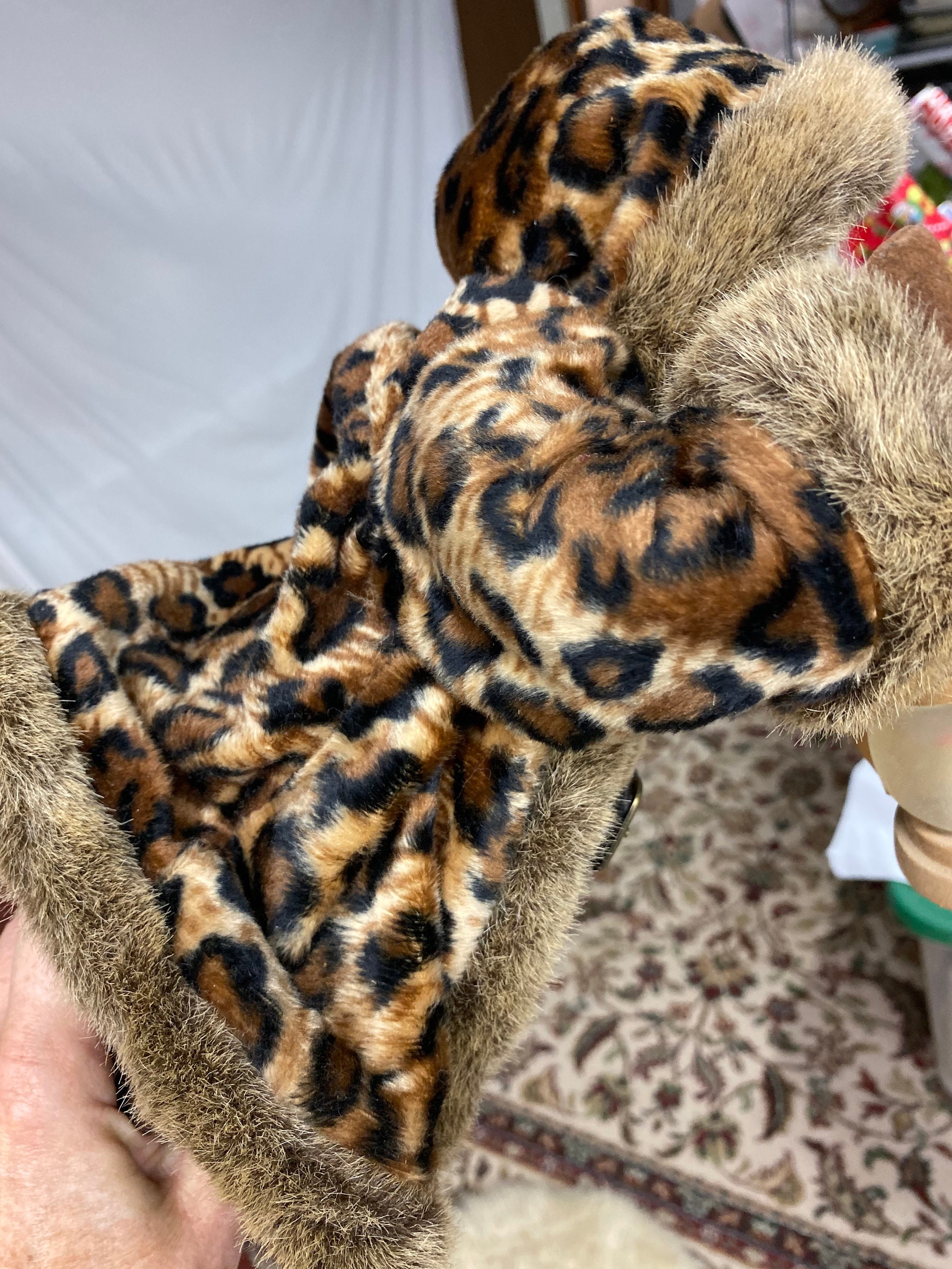 Leopard Print Santa Claus Statue - Holiday Saint Nicholas